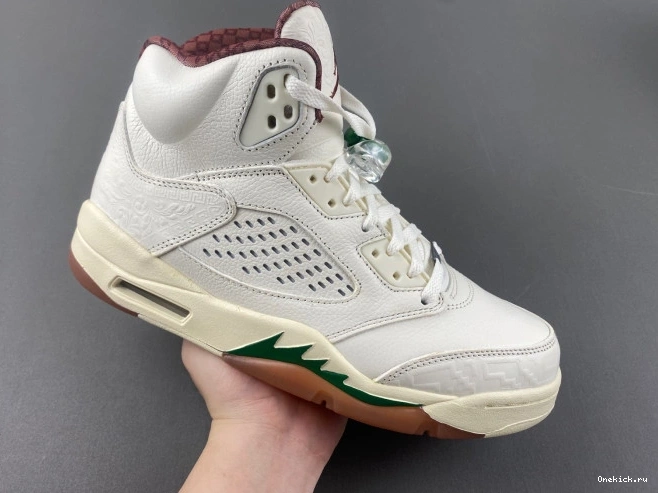 One Kick Grito Jordan Air HF8833-100 5 El 0817